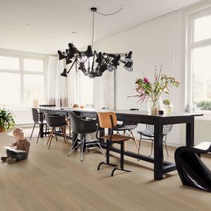 eiche-7820-top-designbelaege-vinilines-grindys-arbre